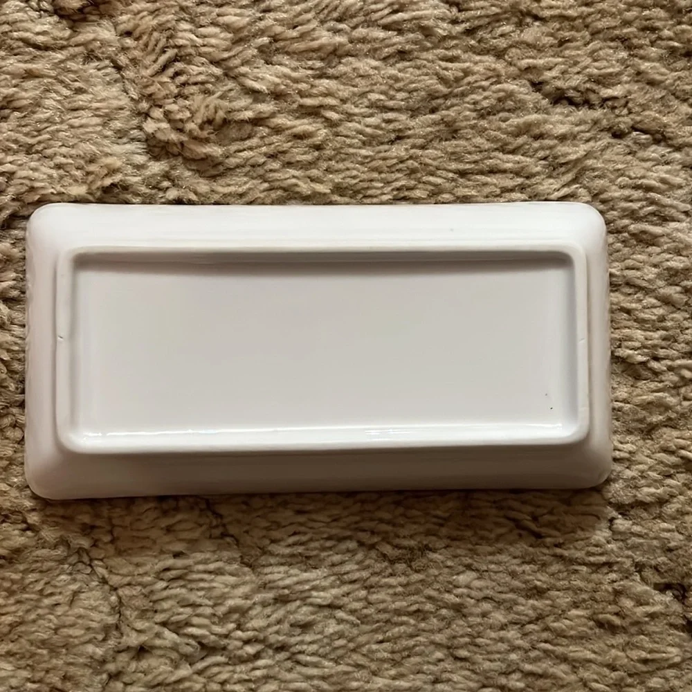 Beauty and Brains square vanity dish